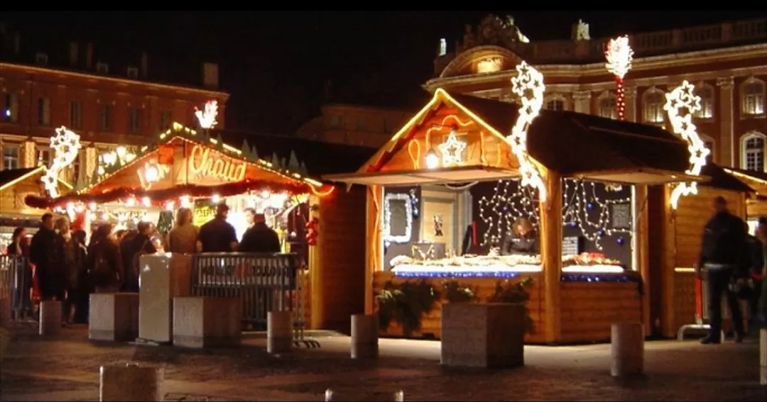 I mercatini di Natale di Torino aprono oggi: la magia delle feste invade la città