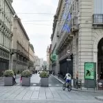 Multata una donna a Torino per aver gettato un mozzicone di sigaretta a terra