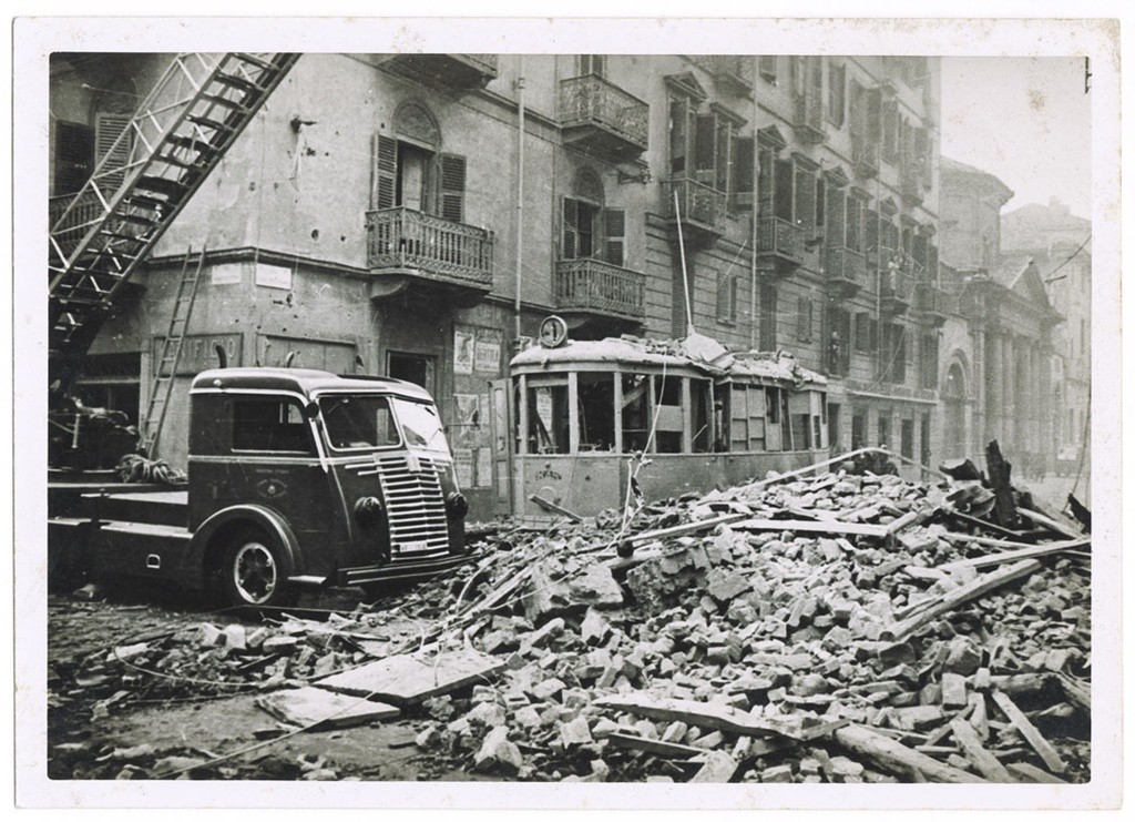 Bombardamenti Torino: la città più colpita d'Italia!