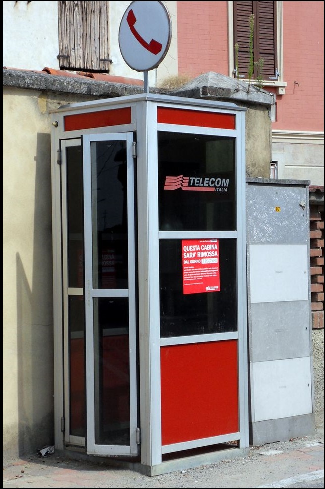 Torino pensiona le cabine telefoniche