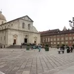 Torino, piazza San Giovanni ed il suo Palazzaccio