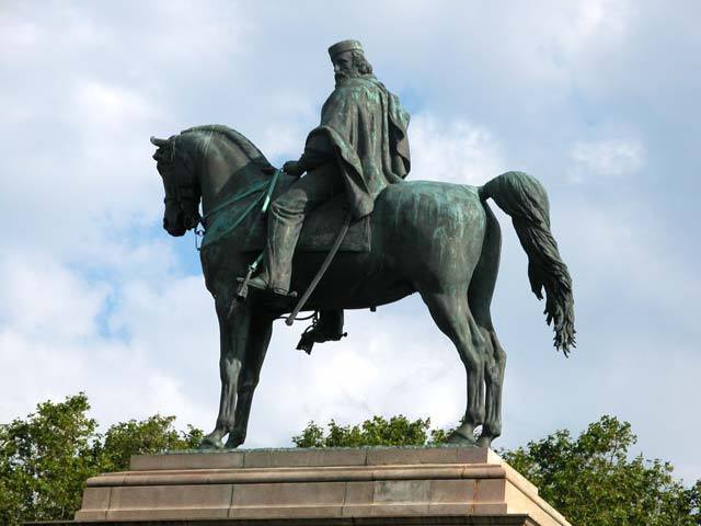 Garibaldi volge sempre lo sguardo verso Roma