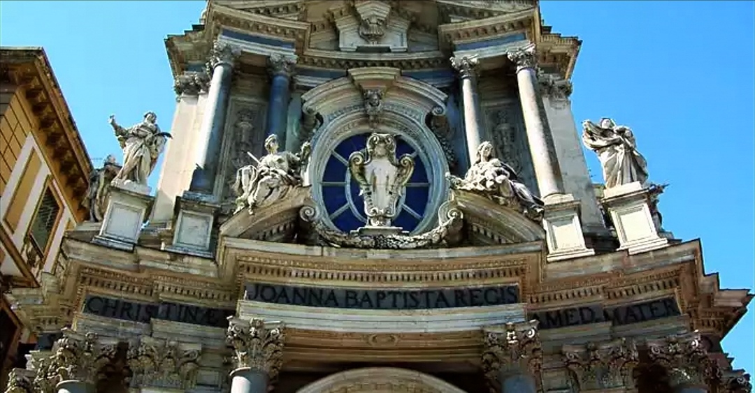 Facciata chiesa di Santa Cristina in piazza San Carlo a Torino