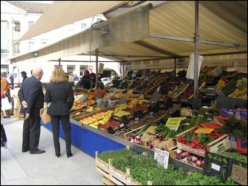 Photo of I mercati torinesi censiti dal Poli: 1 su 4 andrebbe chiuso