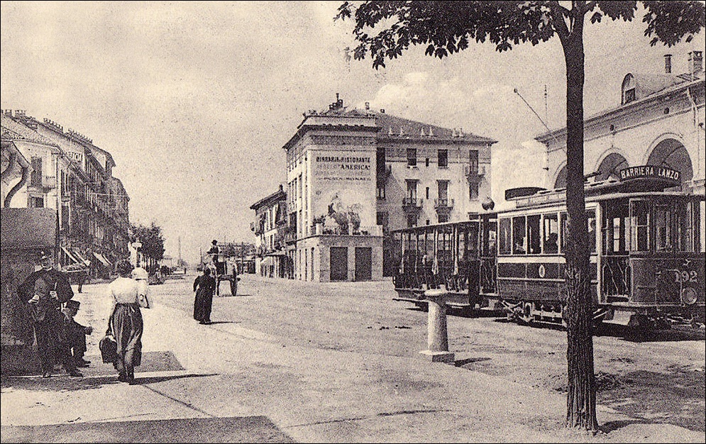 Foto in bianco e nero di Barriera di Milano all'inizio del 1900