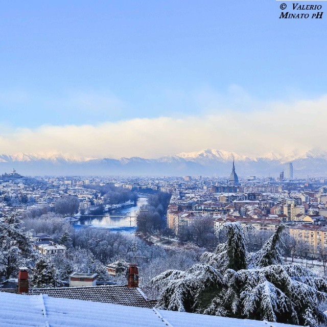 Meteo, Torino si prepara a una settimana instabile: pioggia, sole e neve in questi giorni