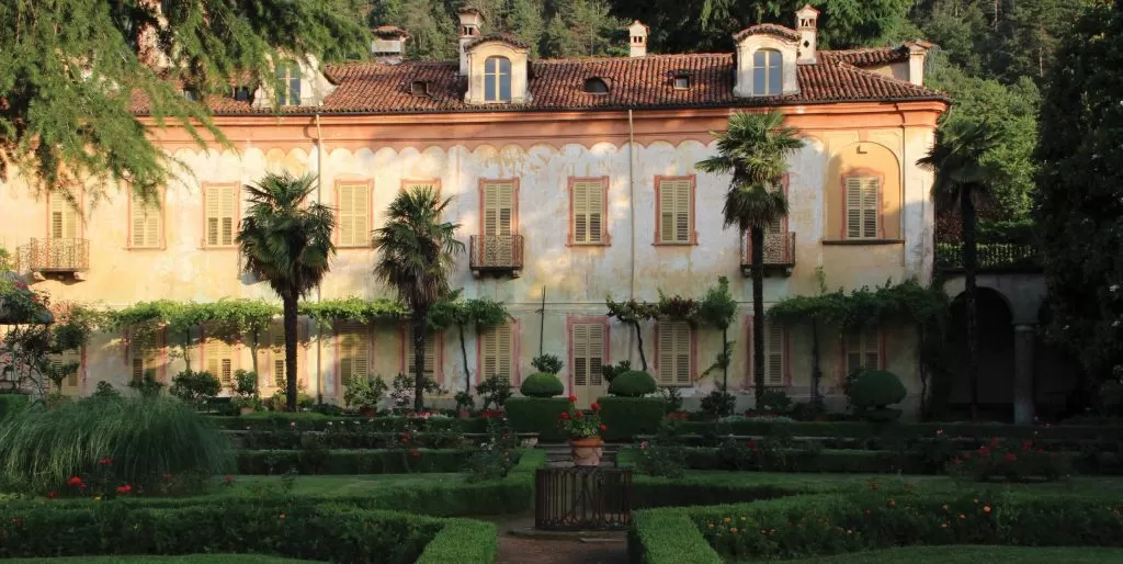 Villa Lajolo, un piccolo borgo in rinascita a pochi chilometri da Torino