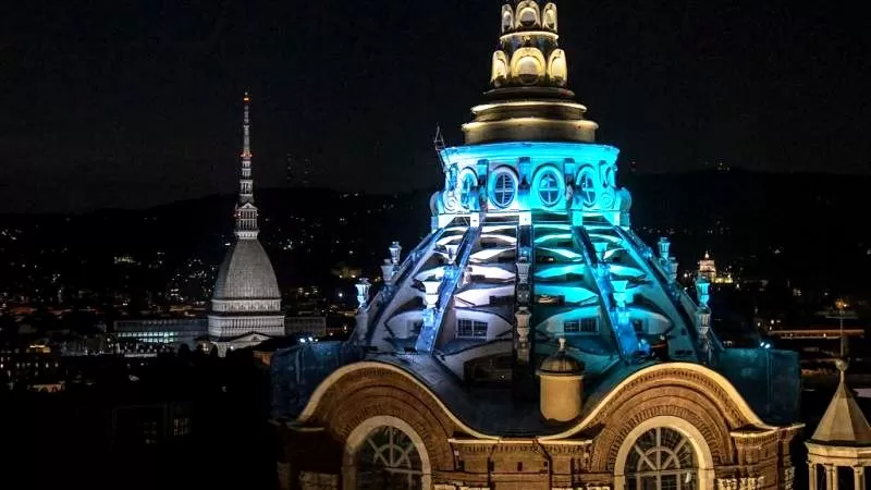 I Musei Reali di Torino si illuminano d’azzurro contro il tumore alla prostata