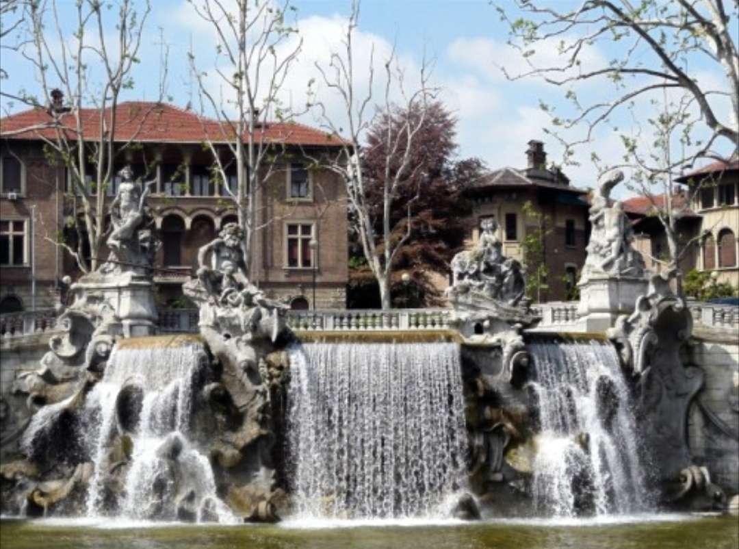 Photo of Dopo cinque anni di restauro si riaccende la Fontana dei 12 Mesi, una delle tante meraviglie del Parco del Valentino