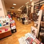 Libreria Comunardi di Torino, un crowdfunding per salvare la storica attività