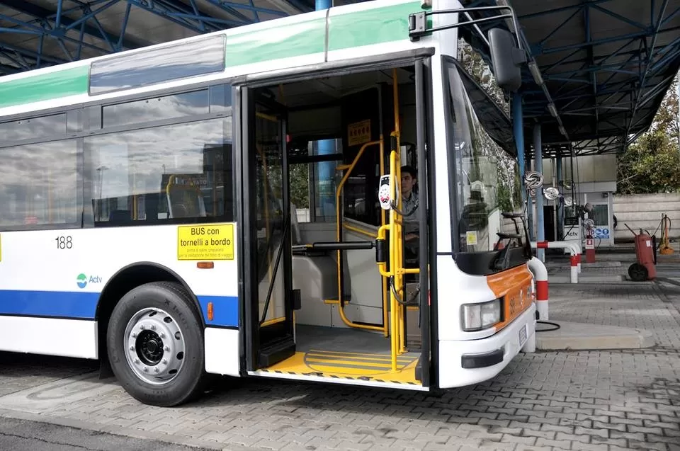 Gtt, i bus con i tornelli apprezzati dagli utenti: in aumento i passeggeri che pagano il biglietto