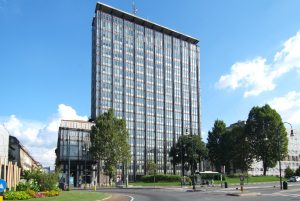 Torino, l'ex grattacielo della Rai diventerà un hotel: anche Marriott e Hilton in gara per l'acquisto