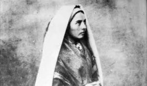 In arrivo a Torino le reliquie di Santa Bernadette Soubirous, la ragazza veggente di Lourdes