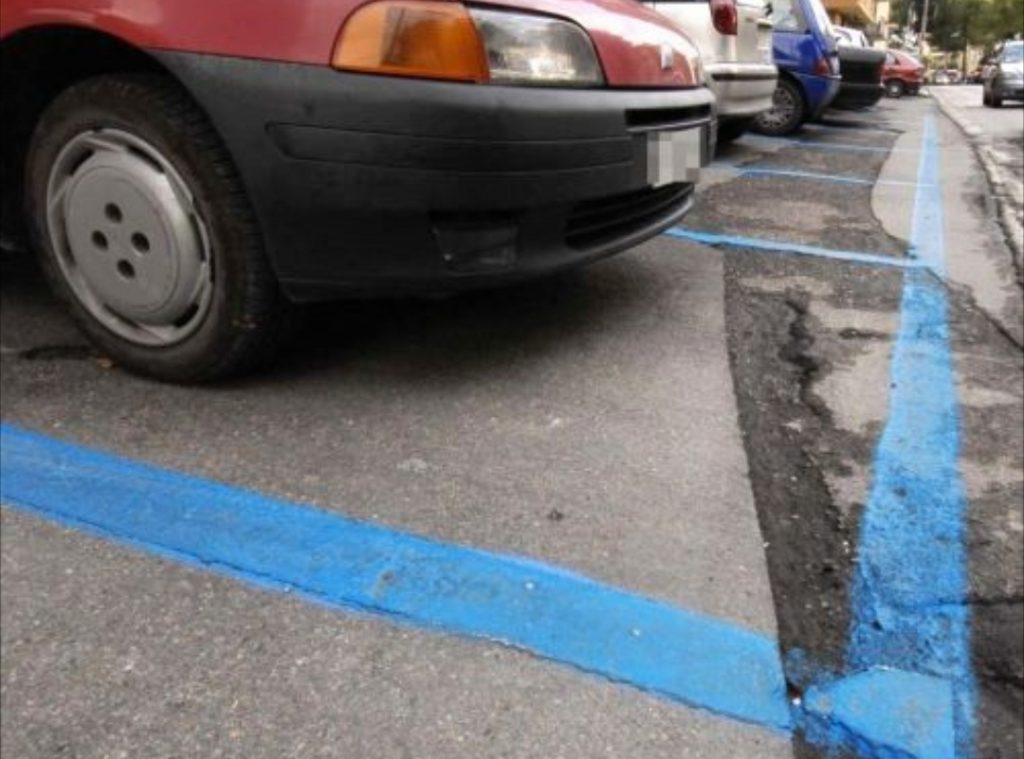 Strisce blu parcheggio Torino