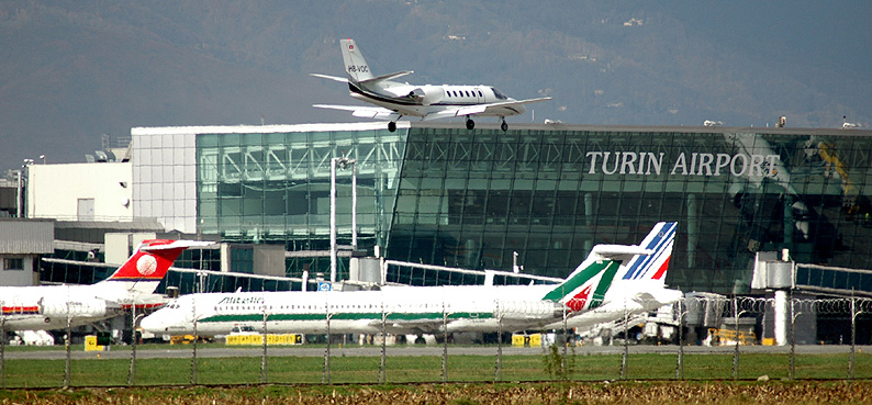 L'aeroporto di Caselle si è piazzato al secondo posto in Italia nella classifica della puntualità dei voli: al primo posto c'è l'aeroporto di Genova