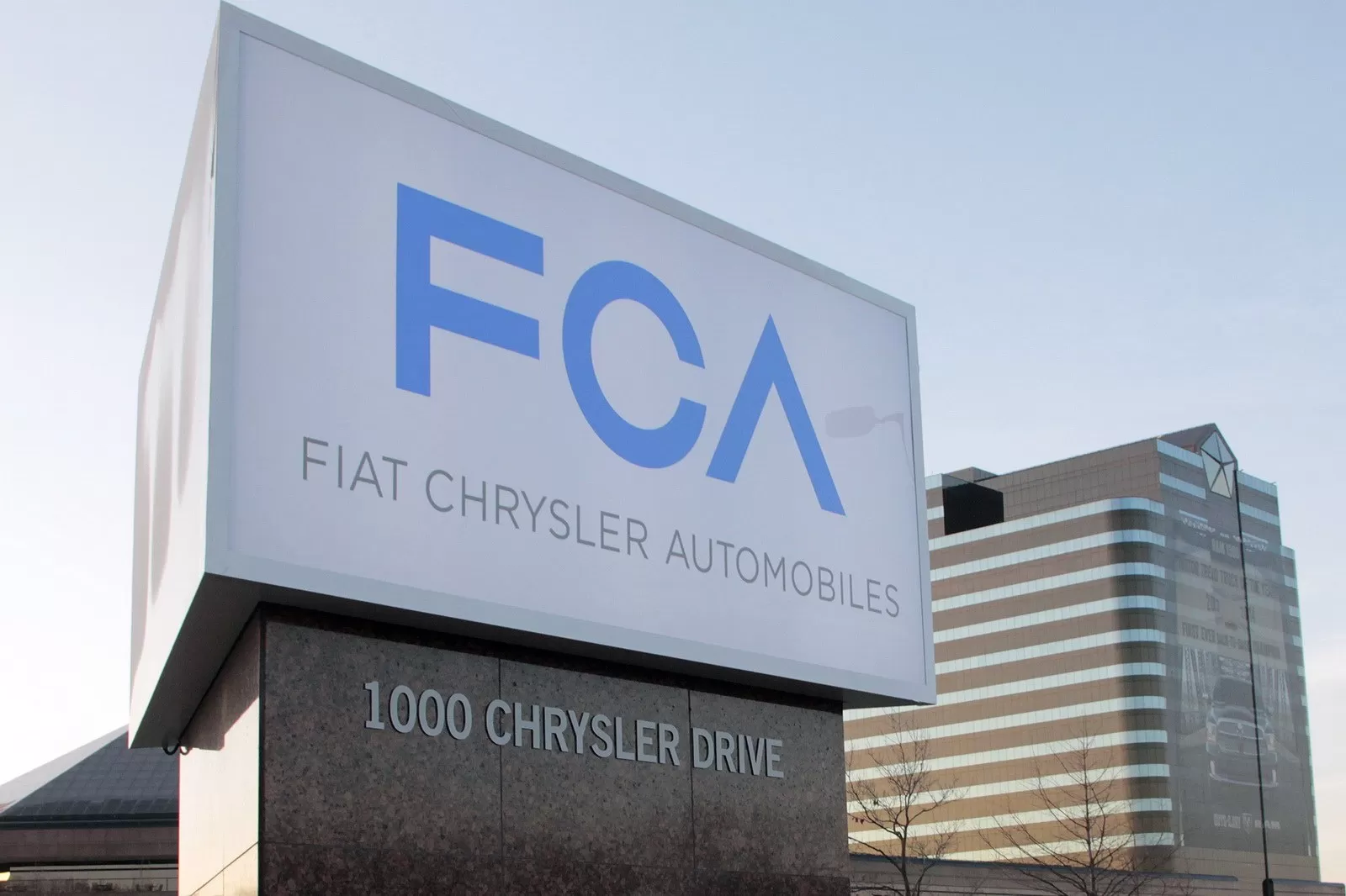Fusione FCA-PSA, l'accordo è ufficiale: nasce il quarto gruppo al mondo dell'auto
