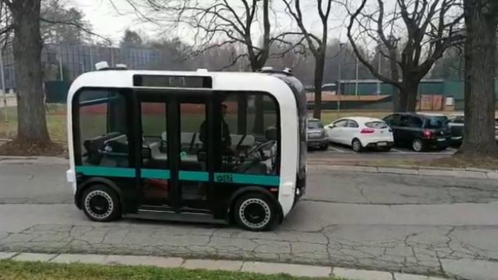 Arriva a Torino il bus a guida autonoma: è il primo in Italia