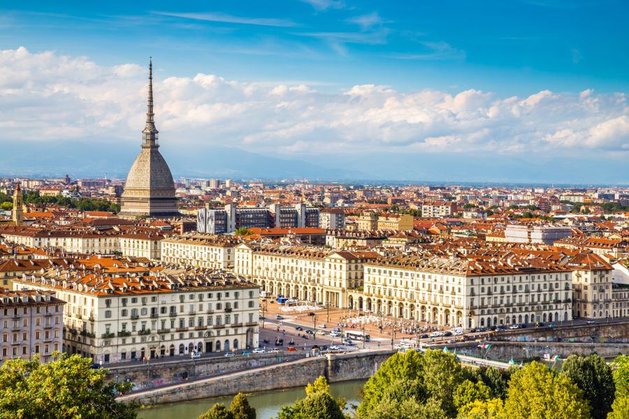visione dall'alto di Torino: Mole Antonelliana, piazza Vittorio Veneto tetti di case