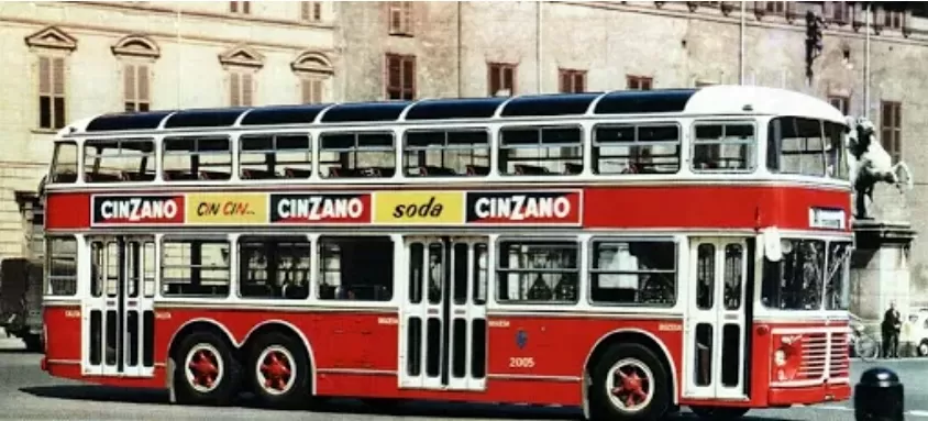 Autobus rosso a due piani Torino