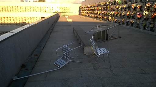 Scale e sedie cadute per il Vento a Torino