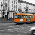 Torino tram arancioni verso l’ultima fermata