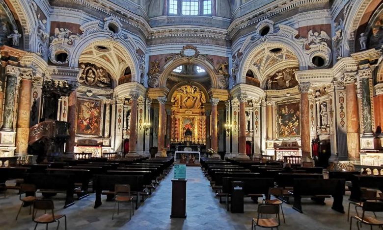 Interno chiesa di San Lorenzo Torino