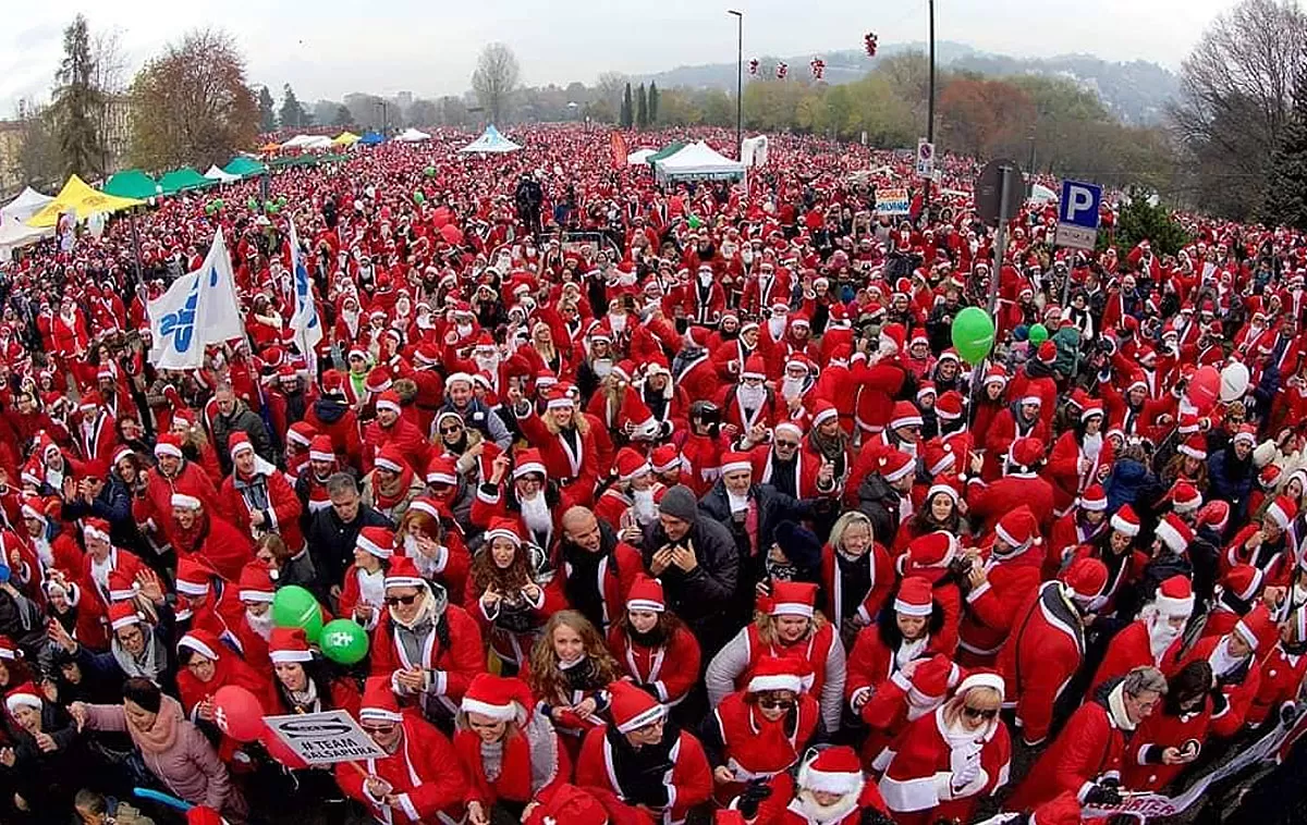 Salta il raduno dei Babbi Natale a Torino: si cercano soluzioni alternative