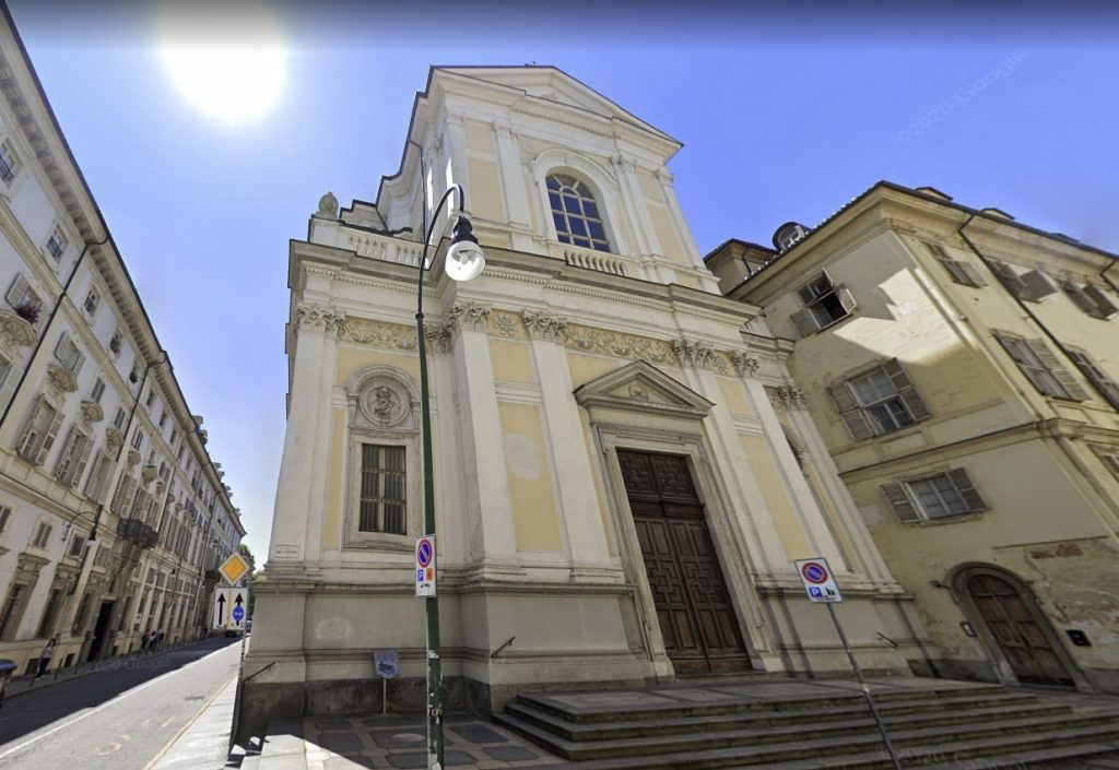 Esterno chiesa del Carmine Torino
