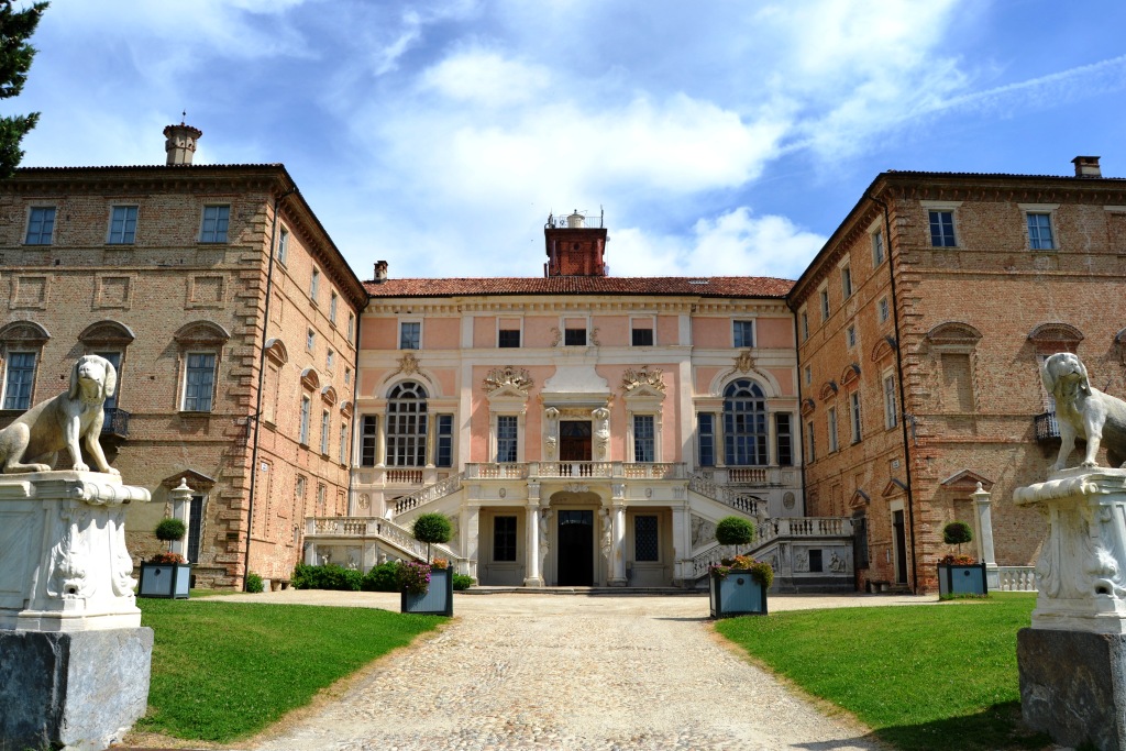 Castello Govone