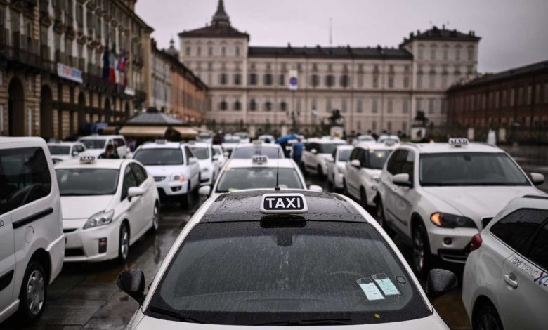 Defibrillatori sui taxi a Torino: parte la flotta salva vita