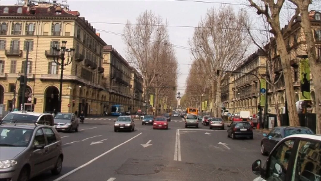 Blocco del traffico a Torino, fermi anche i diesel euro 5