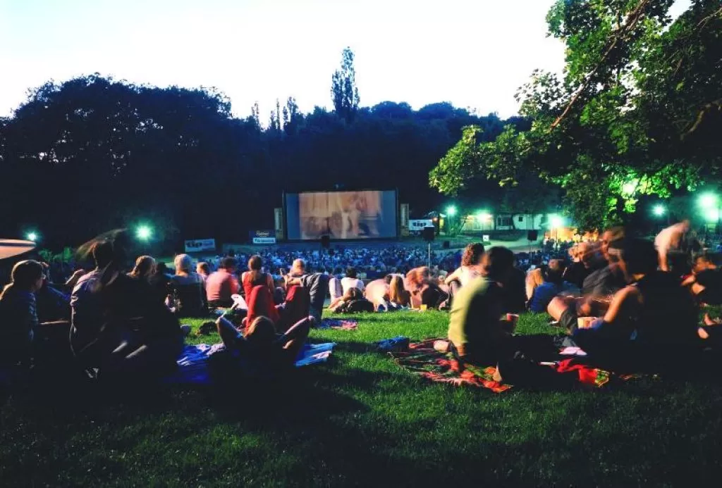 A Torino niente cinema all'aperto quest'anno: in estate addio all'iniziativa
