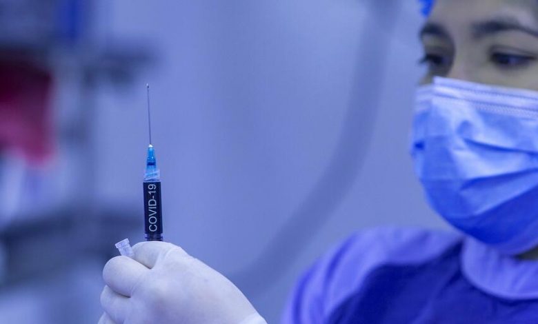 Vaccini Piemonte troppe le rinunce dei medici di base, specializzandi in attesa