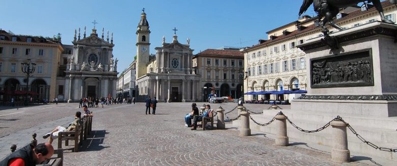 Il Piemonte verso la zona bianca: meno restrizioni con i contagi in calo
