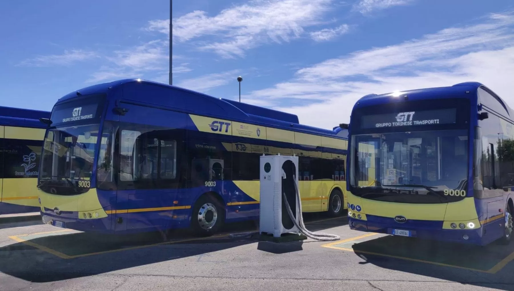 Torino, il Comune spinge per 170 bus elettrici e 500 colonnine