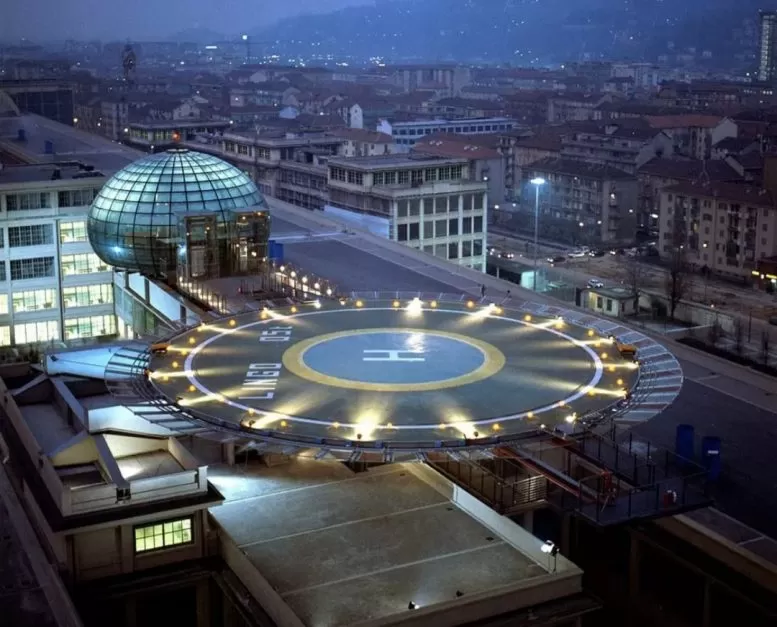 Pista del Lingotto Torino illuminata la sera