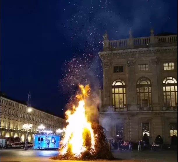 Il Farò accende le celebrazioni della Festa di San Giovanni a Torino: si preannuncia un anno prospero
