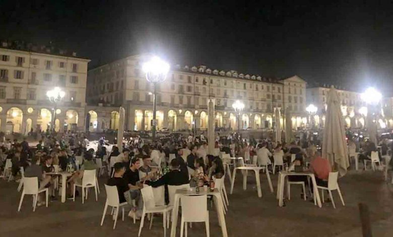 movida in piazza Vittorio