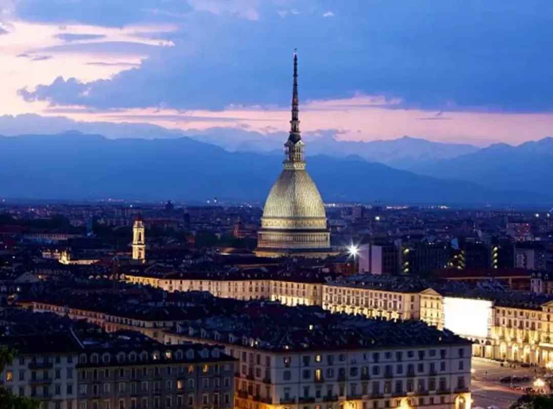 Skyline di Torino al tramonto