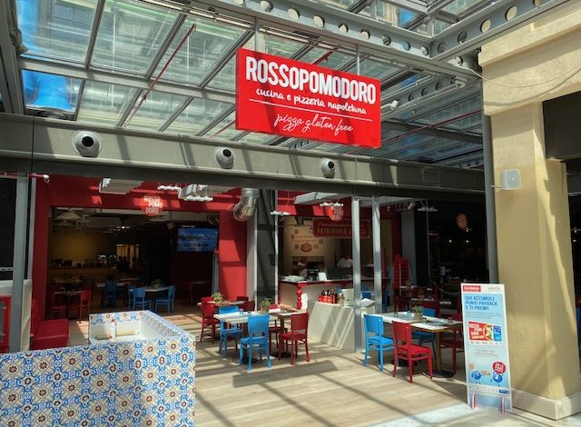 Torino, Rossopomodoro completa il restyling al Lingotto e apre nella nuova food court