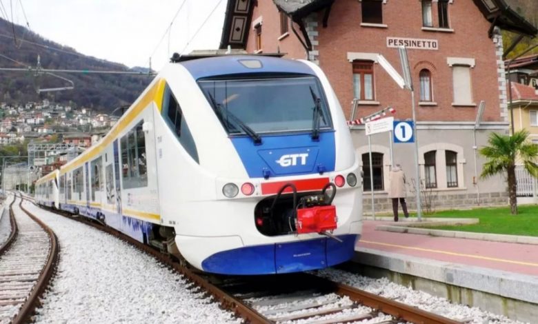 Trasporti, dopo diciotto mesi tornano i treni della Torino-Ceres a Venaria