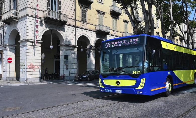 Torino, arriva l’intelligenza artificiale per fermare i molestatori sui bus