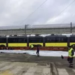 Torino, arrivato da Napoli il primo dei 70 nuovi tram della Hitachi Rail