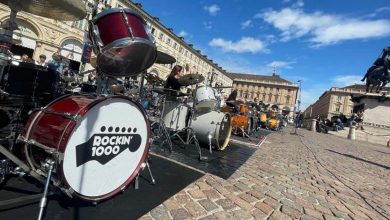 Photo of Torino, i Rockin’ 1000 si sono esibiti in piazza San Carlo per presentare l’Eurovision
