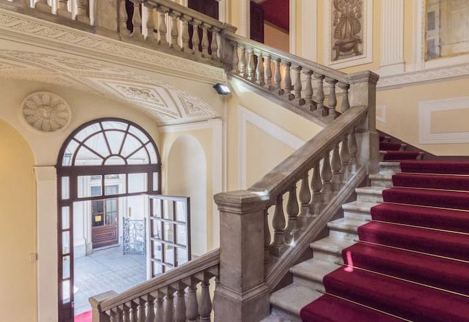 Torino, restaurato Palazzo Costa Carrù della Trinità: offre appartamenti