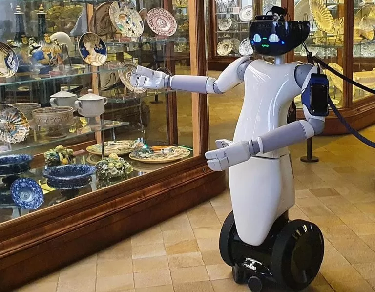 Torino, a Palazzo Madama le guide vengono svolte da un robot