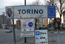 Photo of Nuovi cartelli stradali e strisce pedonali a Torino: più di 1 milione di euro