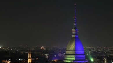Photo of Torino Omaggia il Mondo: la Mole Antonelliana festeggia la Romania il 1° dicembre