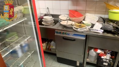 Photo of Torino: la Polizia chiude una tavola calda per problemi di igiene