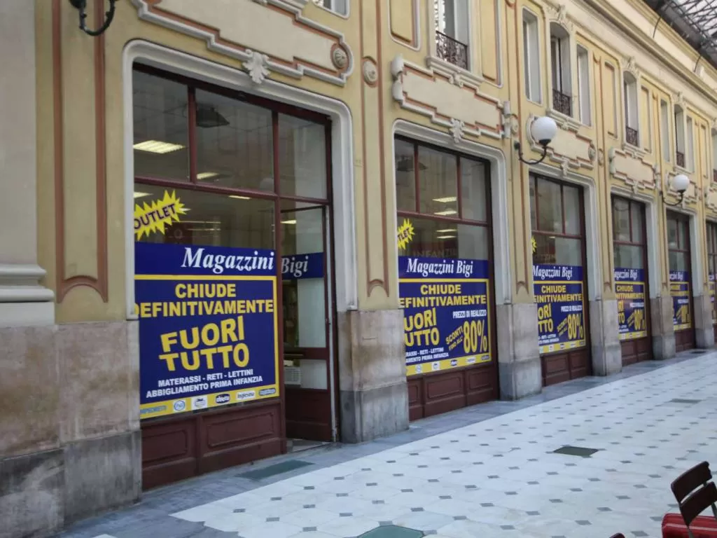 Crisi del commercio a Torino: chiusi 800 negozi in 3 mesi